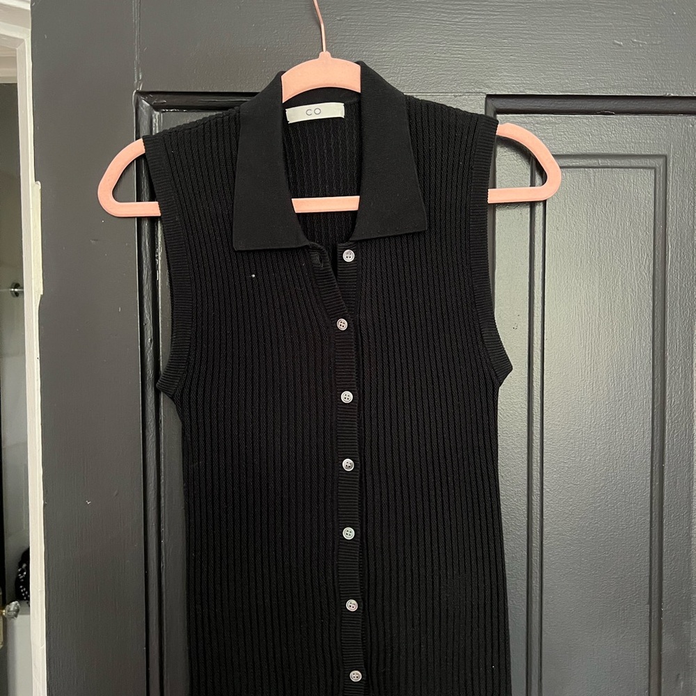 Black Sleeveless Button-Up Top
